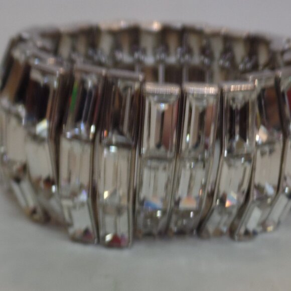 Sparkling Bold Elastic Bracelet Apx 1.5" Wide & Suited for 7" Wrist or Smaller - Picture 3 of 6